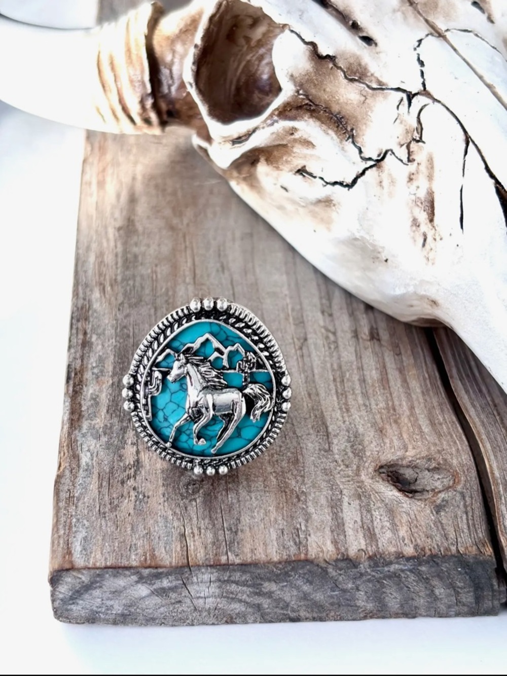 Turquoise Horse Western Concho Stretch Ring